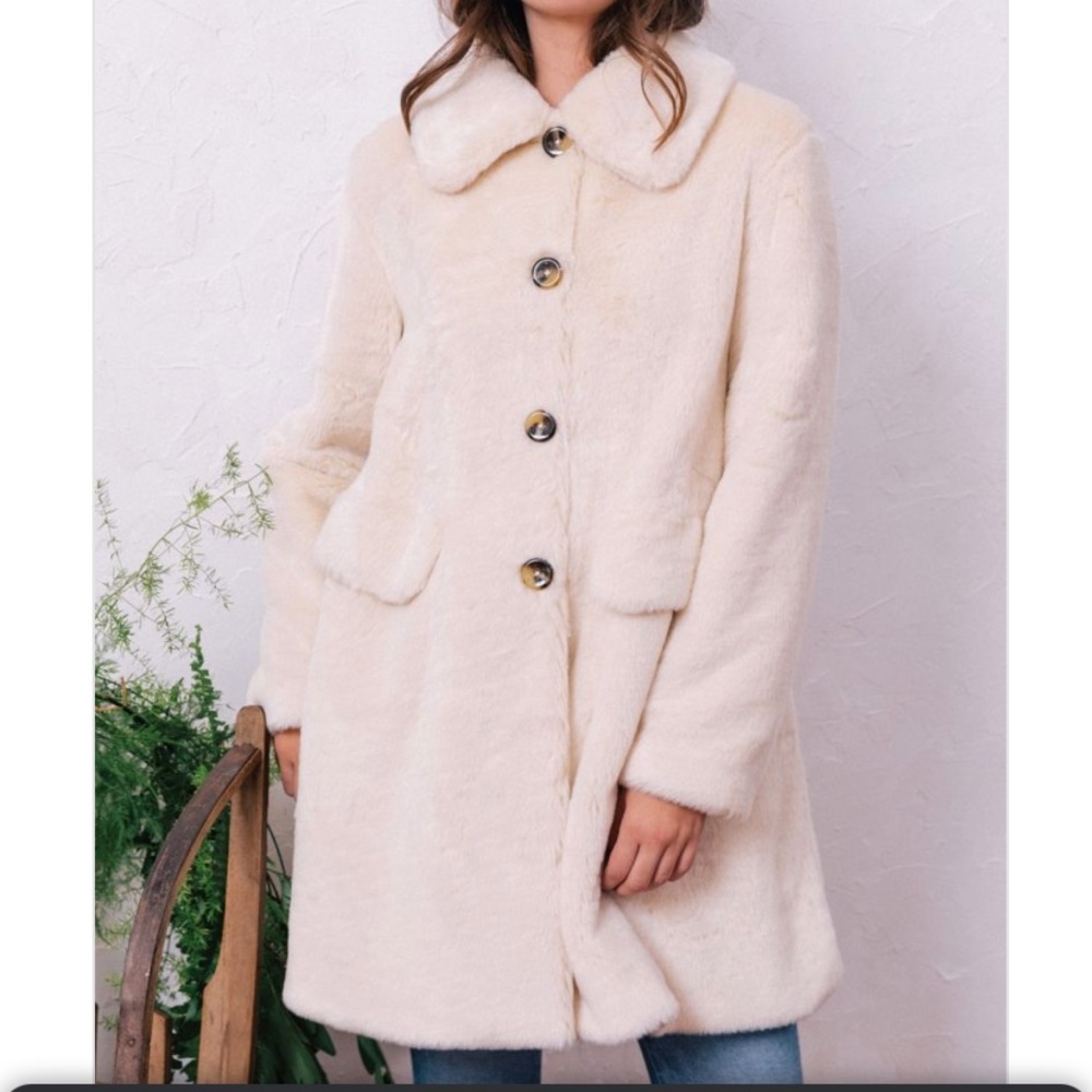 Gal Meets Glam Paulina Coat